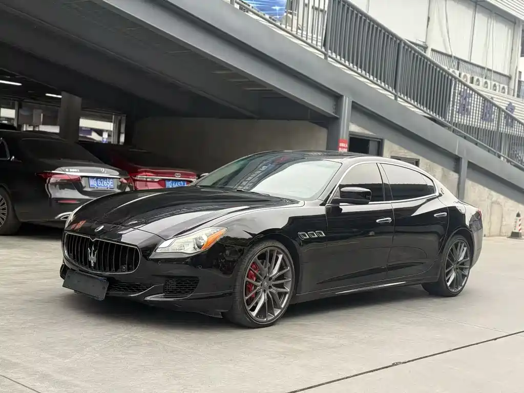 Купить Maserati Quattroporte