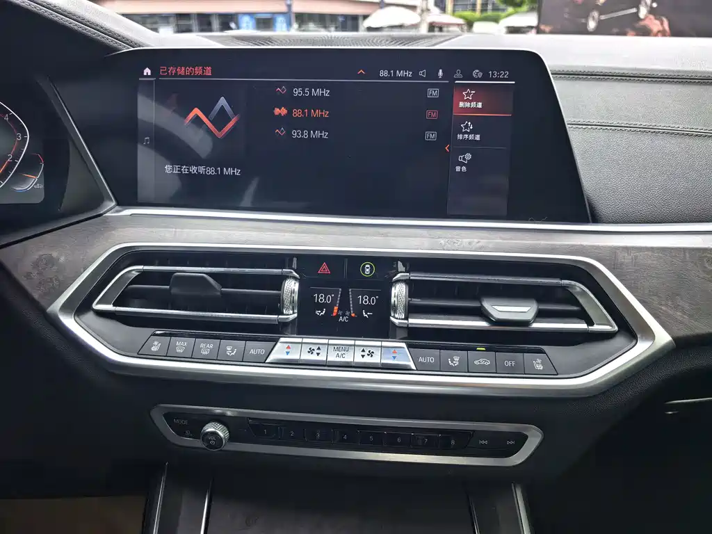 BMW X5 (Import) — миниатюра 17