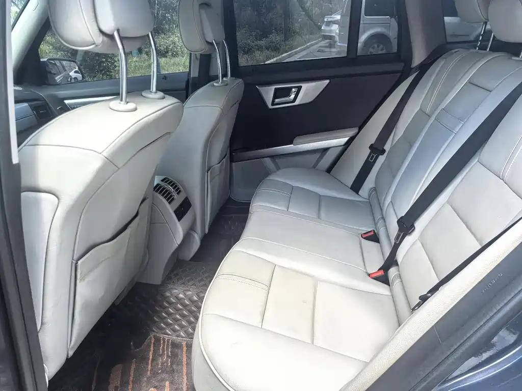 Mercedes-Benz GLK-Class (Import) — миниатюра 12