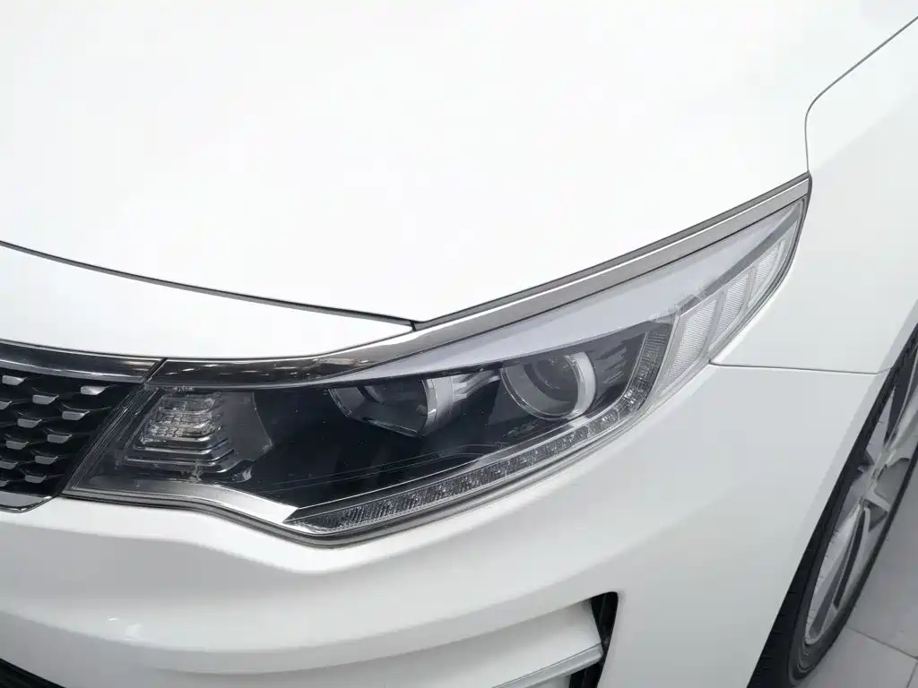Kia K5 — миниатюра 7