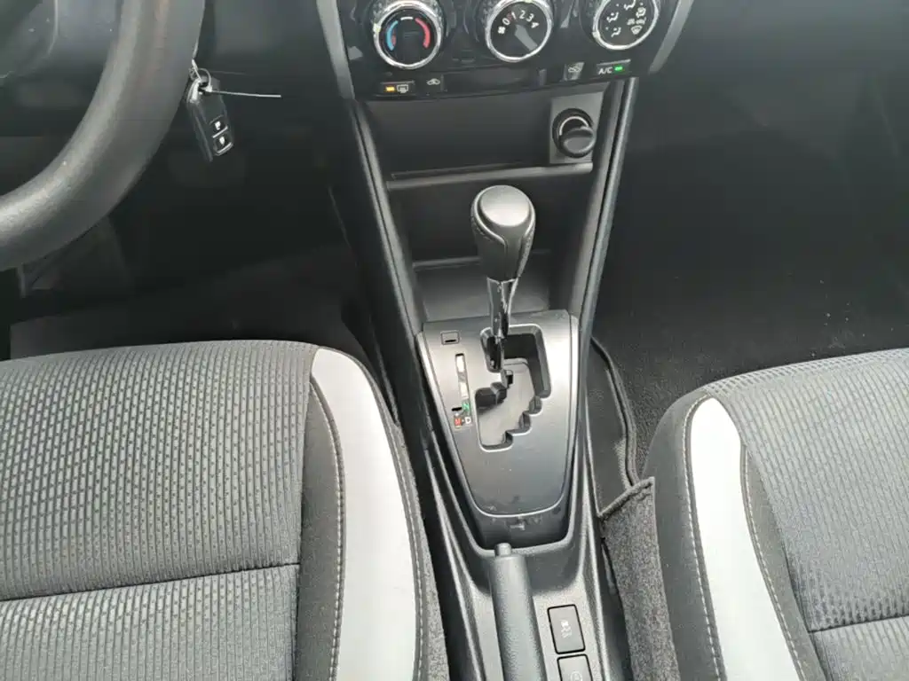 Toyota Yaris L — миниатюра 14