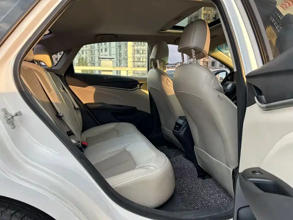 Buick Excelle — миниатюра 15