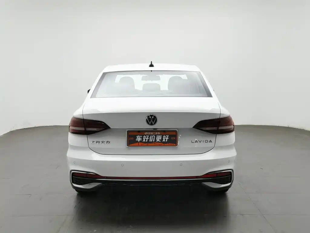 Volkswagen Lavida — миниатюра 4