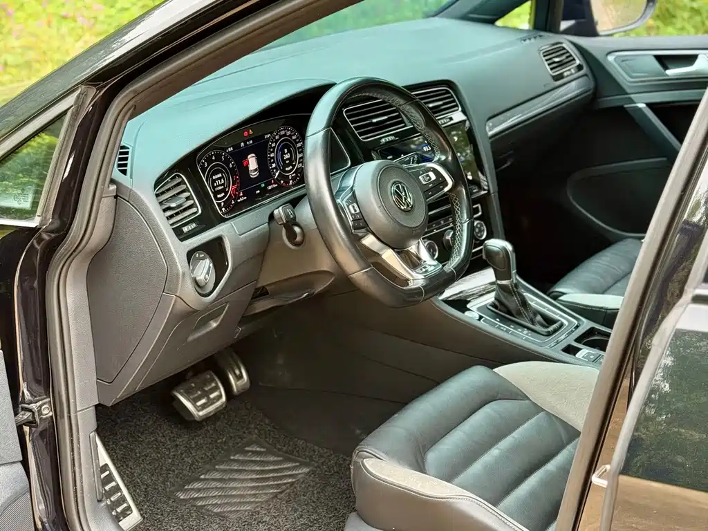 Volkswagen Golf — миниатюра 7