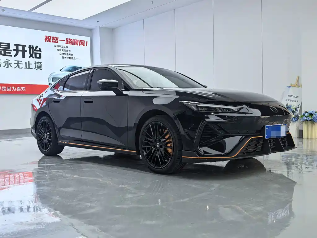 Changan UNI-V — миниатюра 3