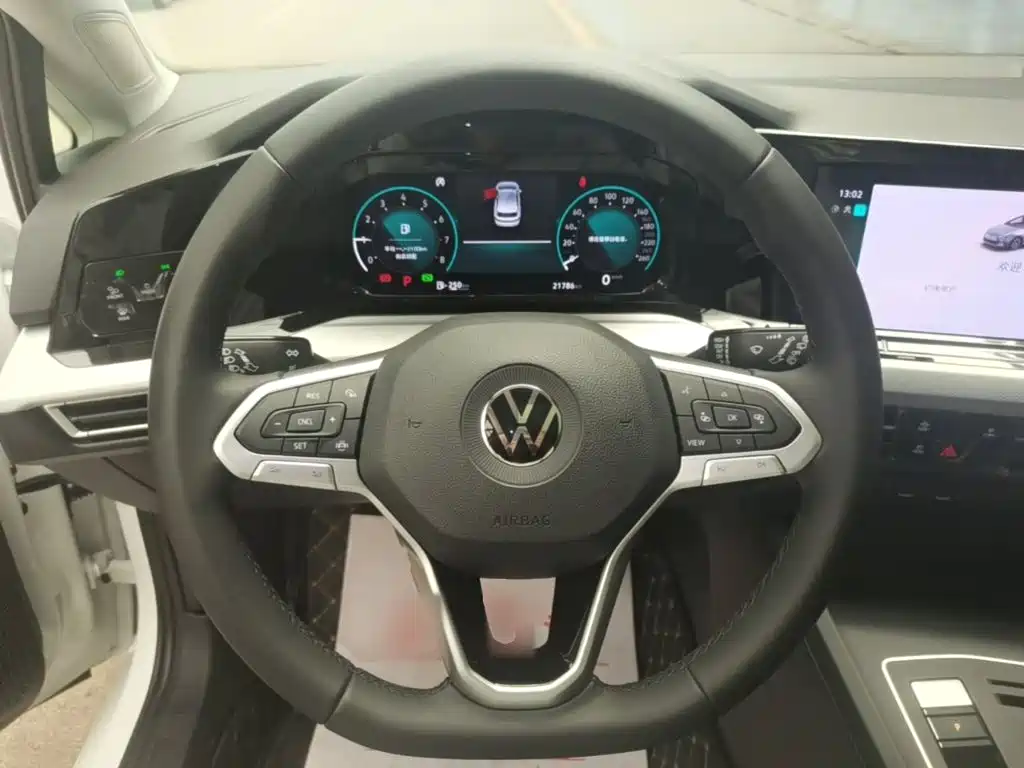 Volkswagen Golf — миниатюра 11