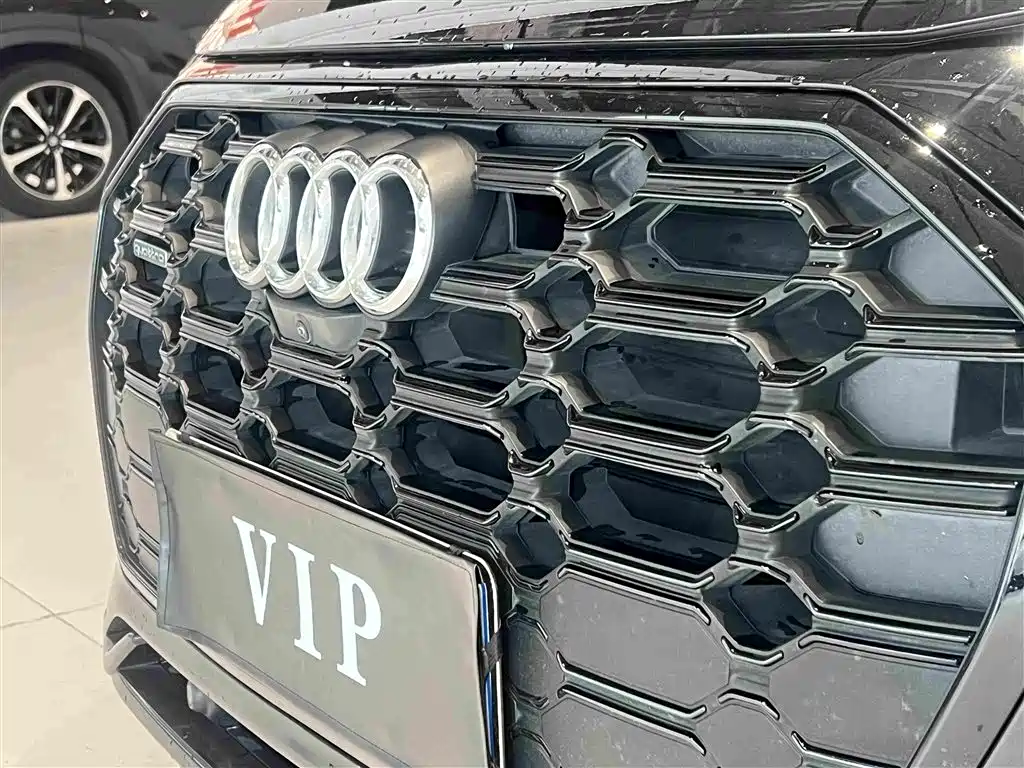 Audi Q5L — миниатюра 12