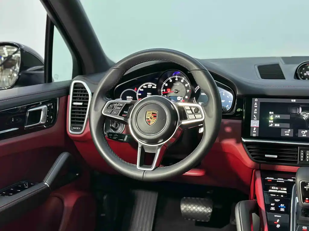 Porsche Cayenne — миниатюра 14