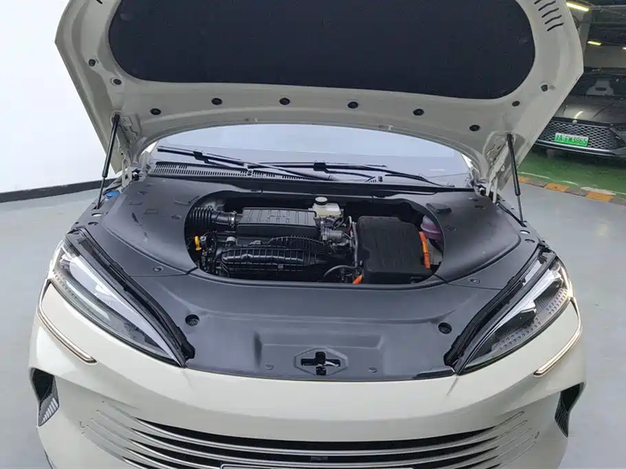 BYD Seal 2023 DM-i 1.5L 121km Luxury