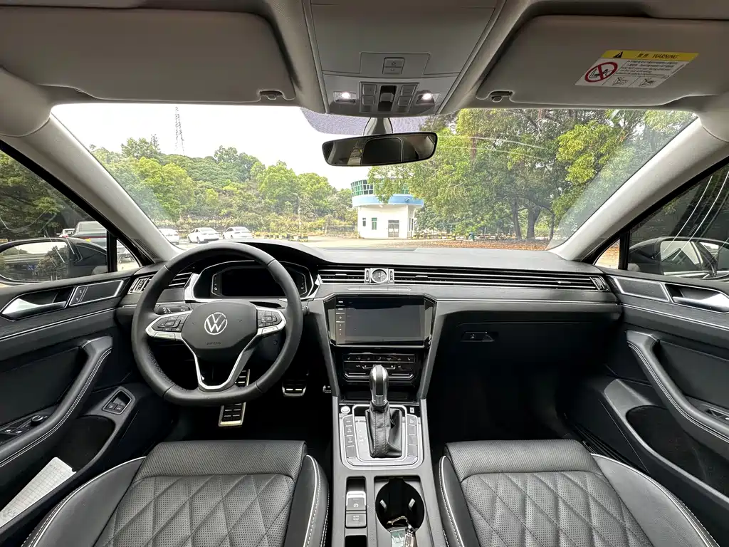 Volkswagen 迈腾 PHEV — миниатюра 4