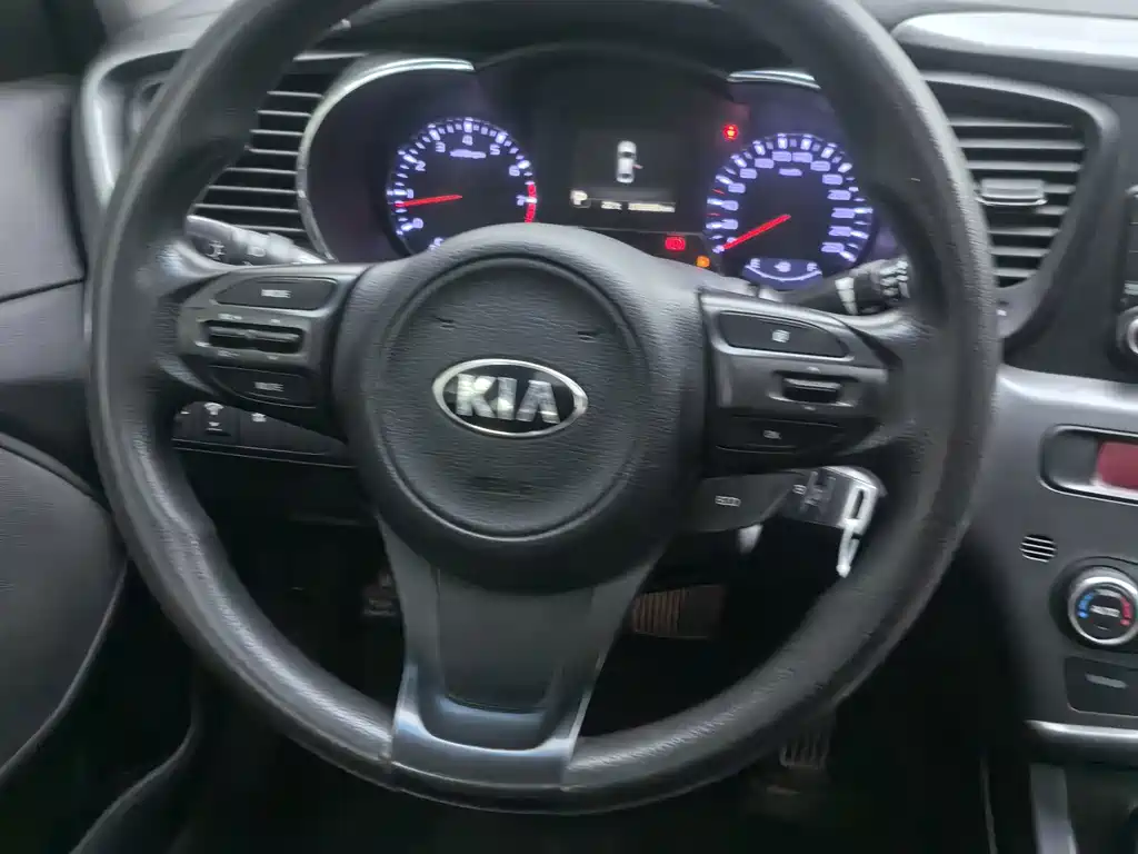 Kia K5 — миниатюра 15