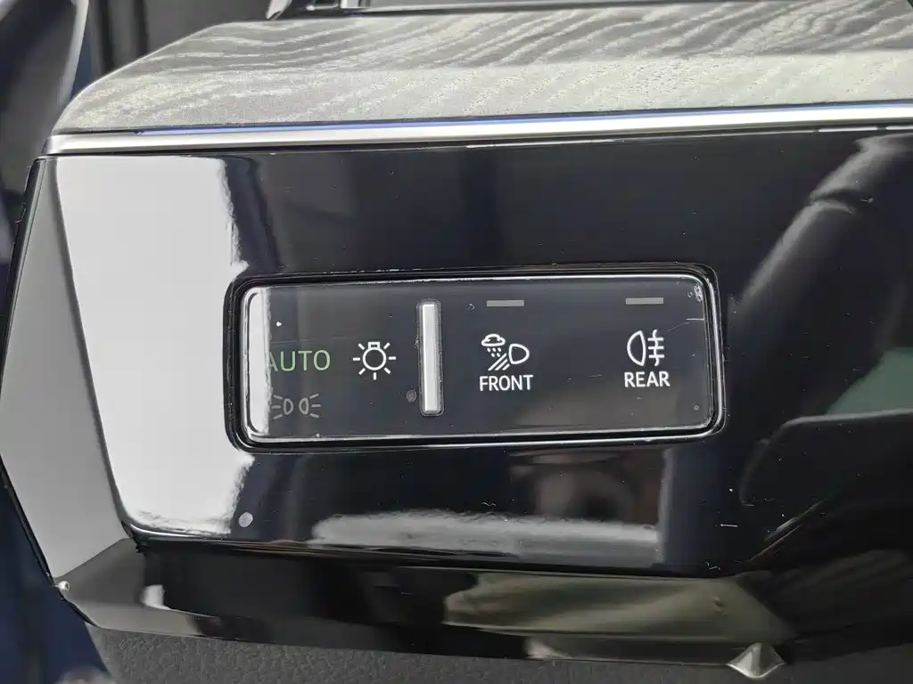 Audi e-tron (Import) — миниатюра 21