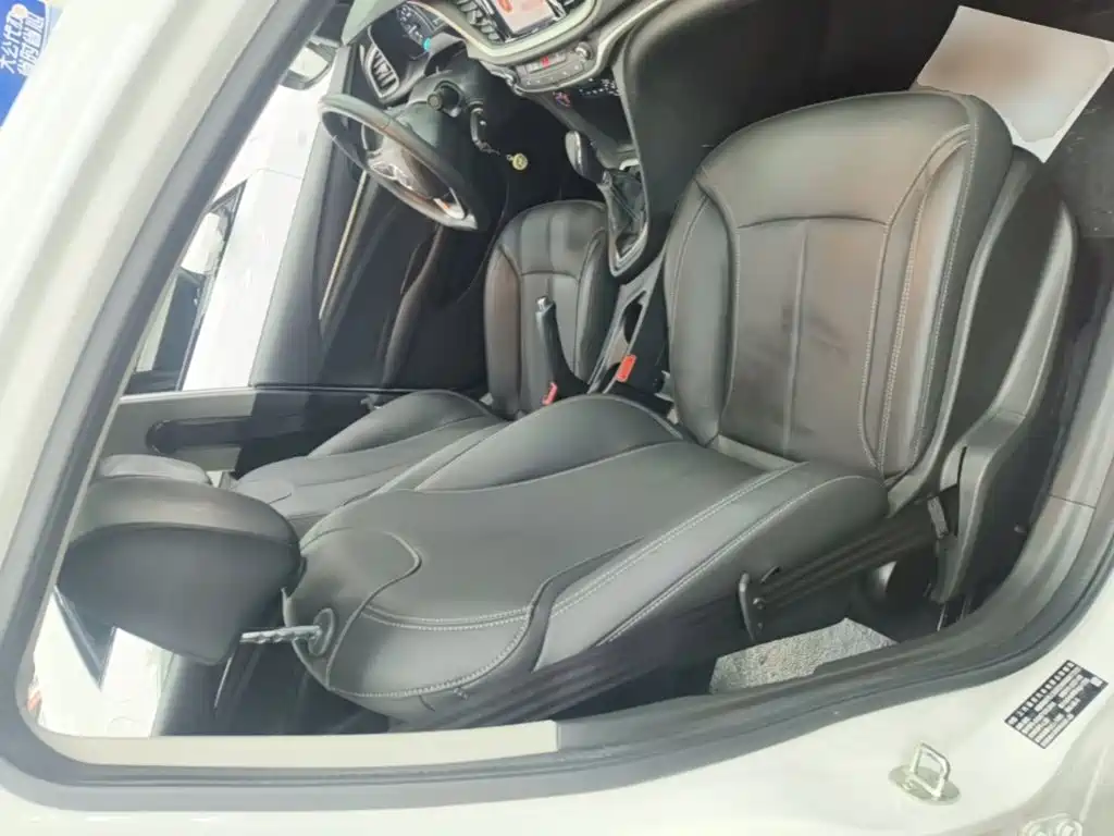 Buick Excelle — миниатюра 25