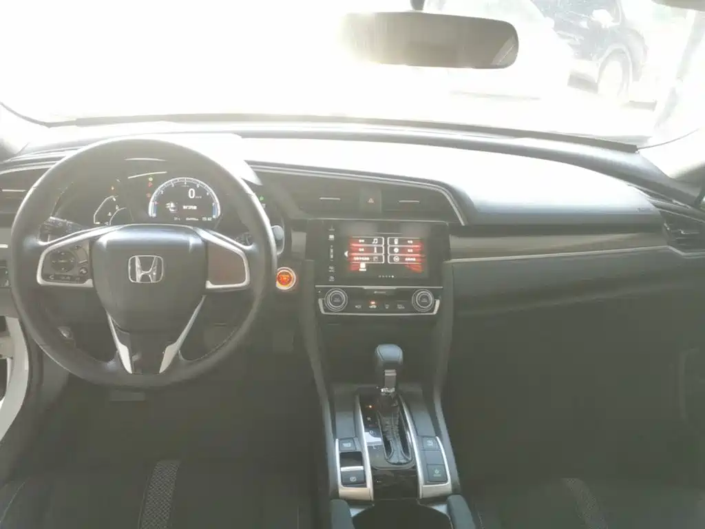 Honda Civic — миниатюра 10
