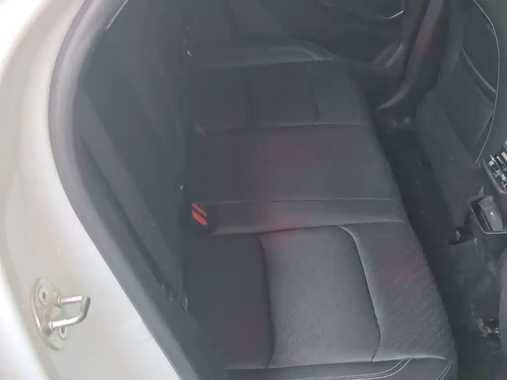 Geely Emgrand — миниатюра 8