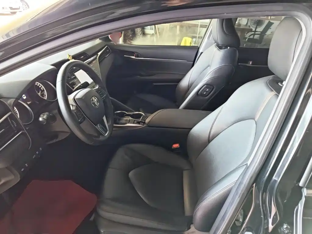 Toyota Camry — миниатюра 15