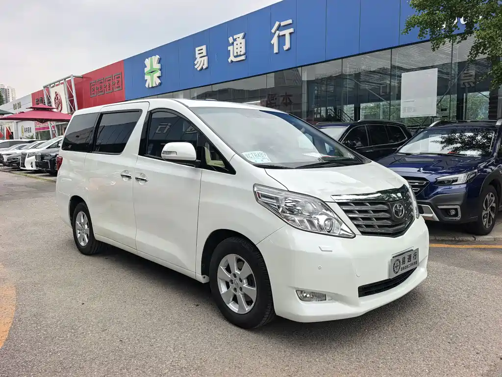 Toyota Alphard 2011 2.4L Luxury