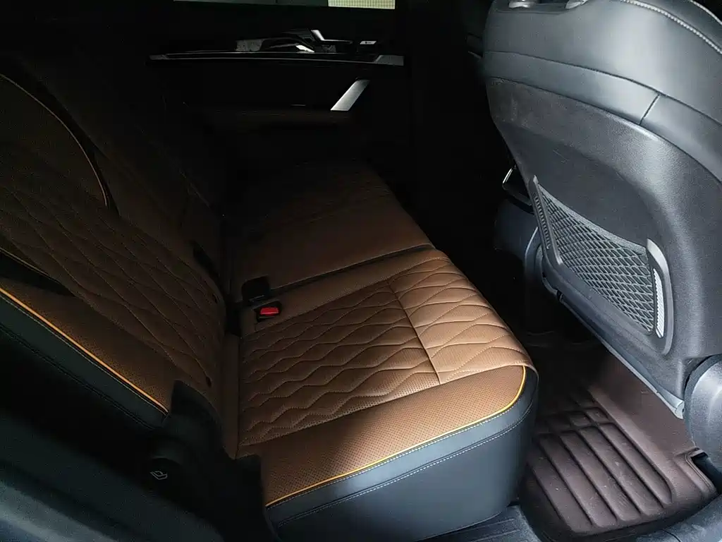 BYD Tang New Energy — миниатюра 5