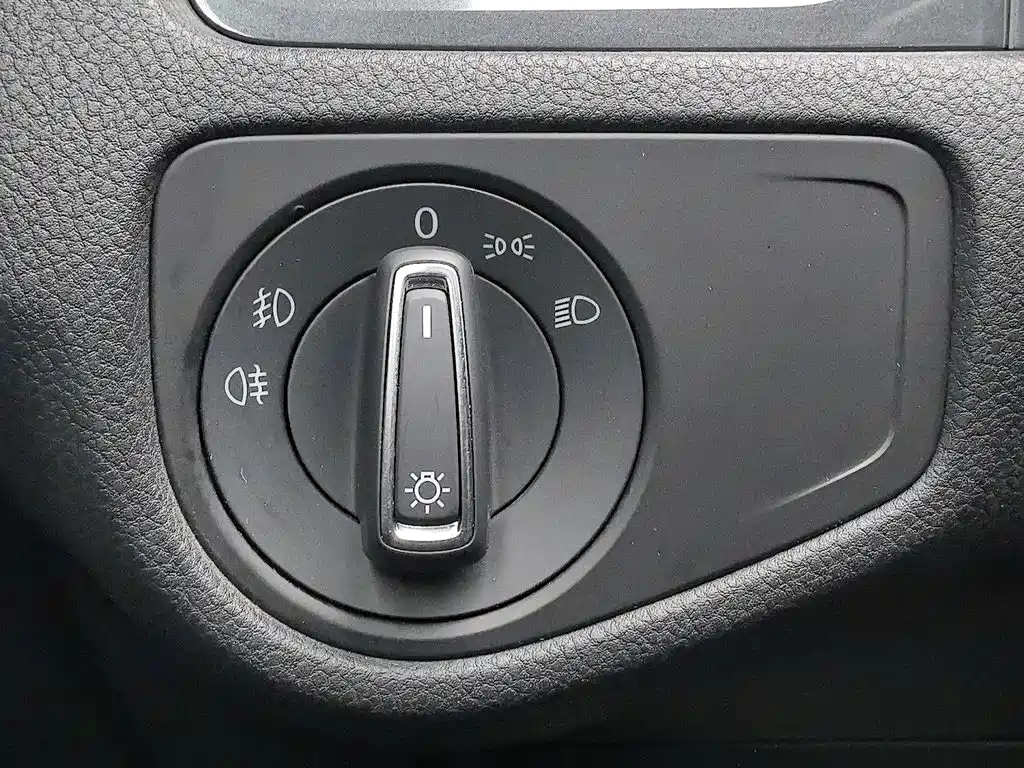 Volkswagen Golf — миниатюра 21