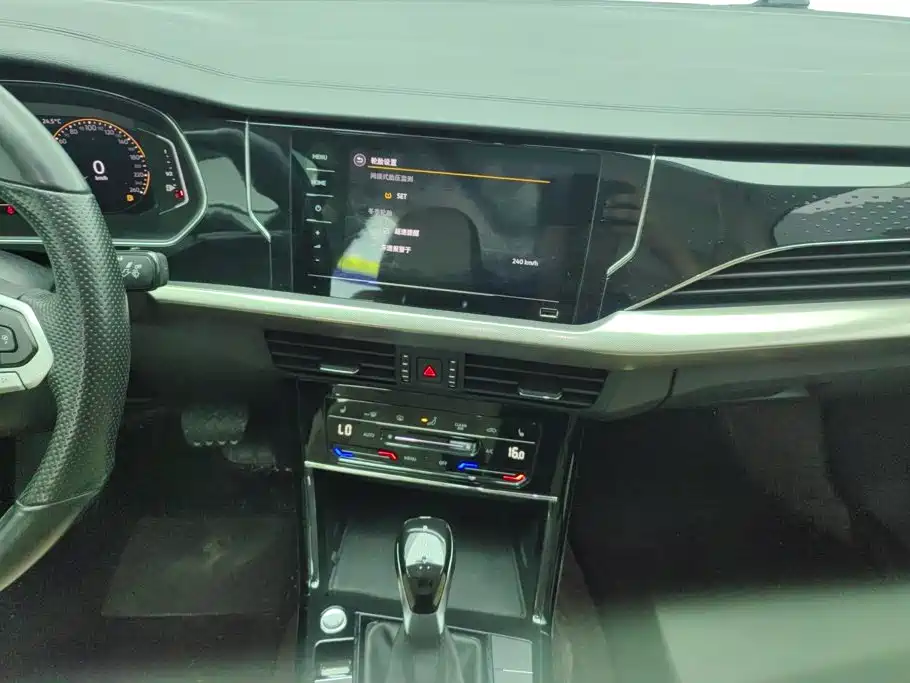 Volkswagen Passat — миниатюра 13