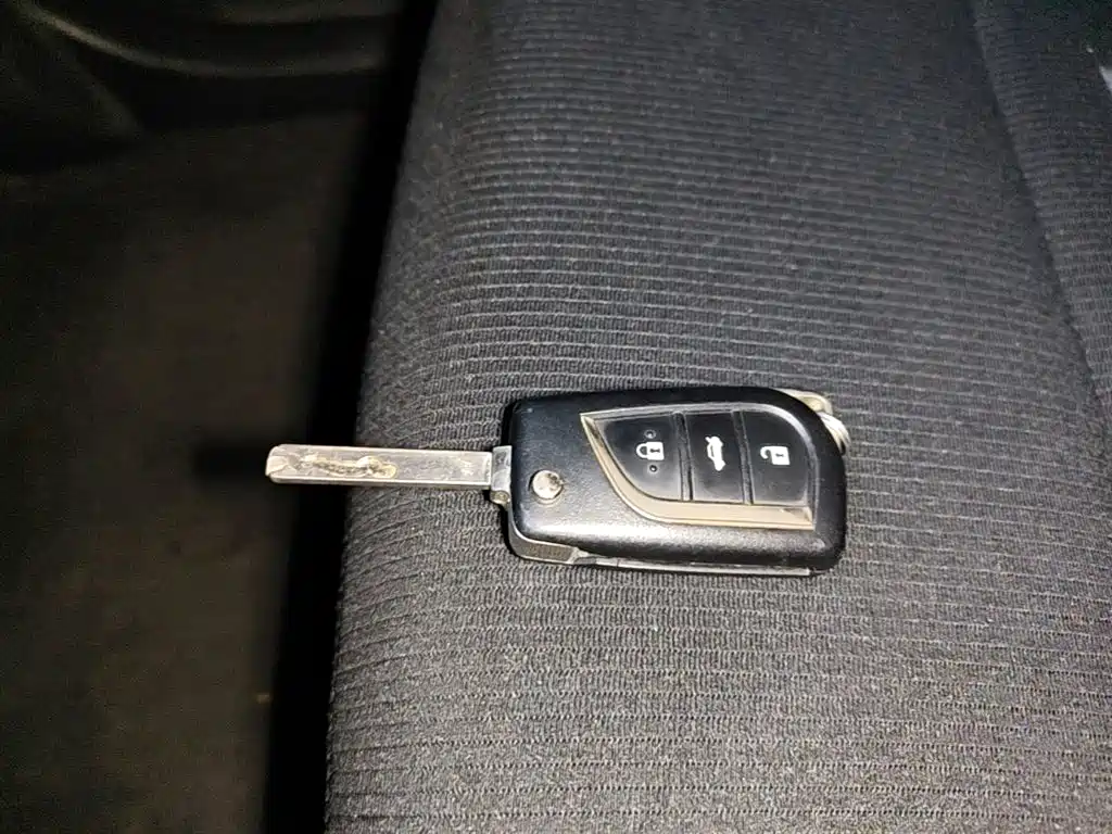 Toyota Corolla — миниатюра 13