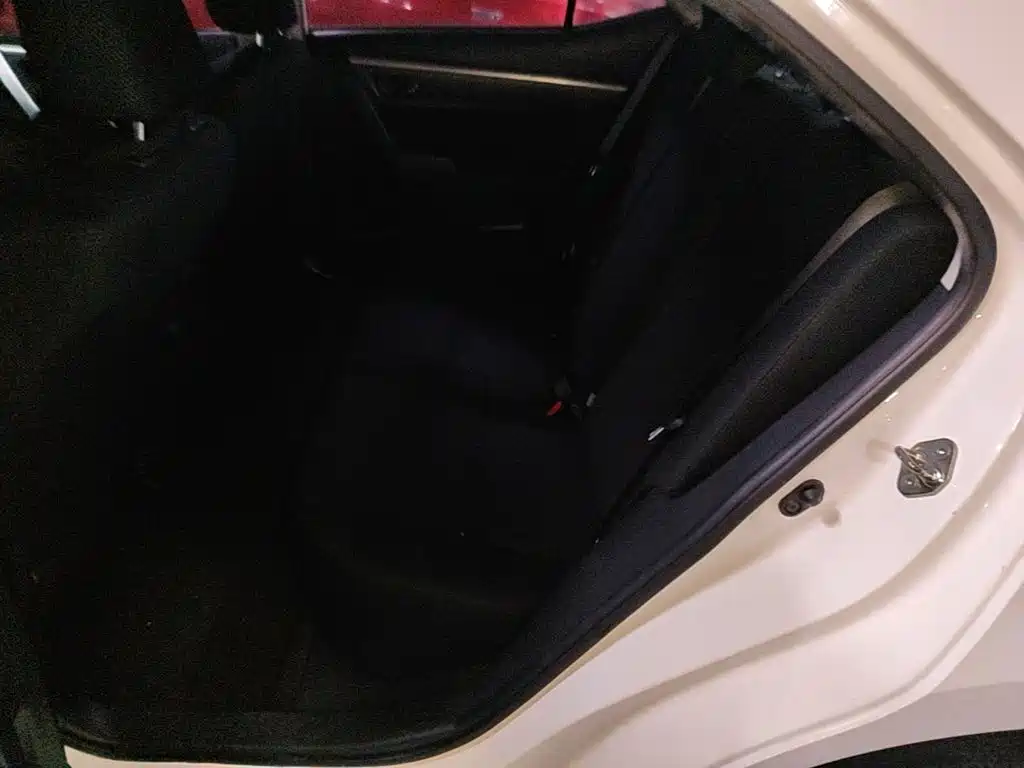 Toyota Corolla — миниатюра 22