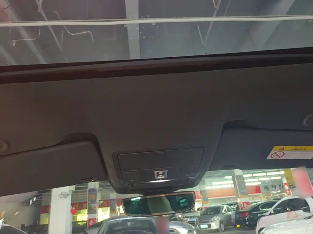 Land Rover Discovery Sport — миниатюра 18