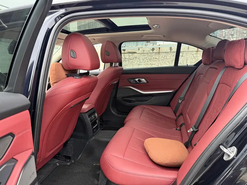 BMW 3 Series 3 2023 325Li M Sport