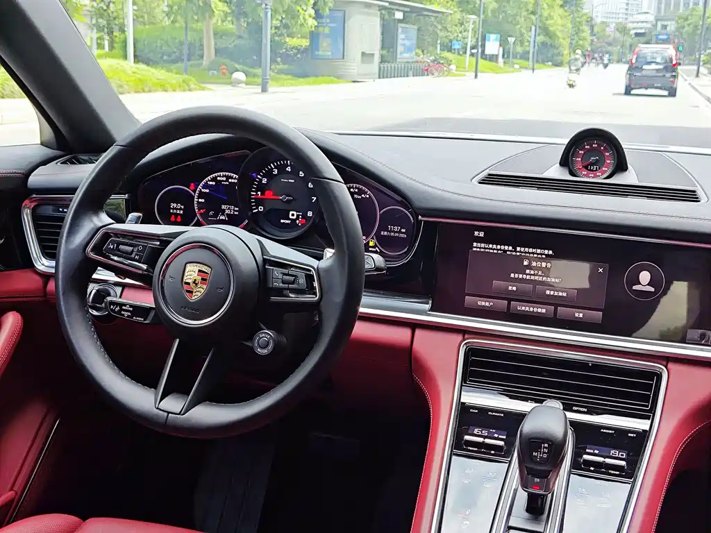 Porsche Panamera — миниатюра 10