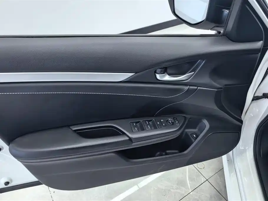 Honda Civic 2019 180TURBO CVT VI
