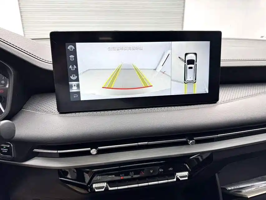 Wuling Jiachen — миниатюра 10