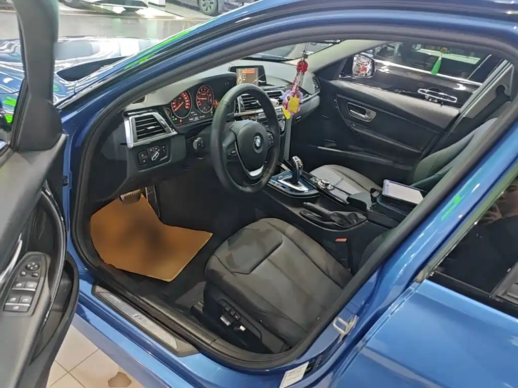 BMW 3 Series — миниатюра 15