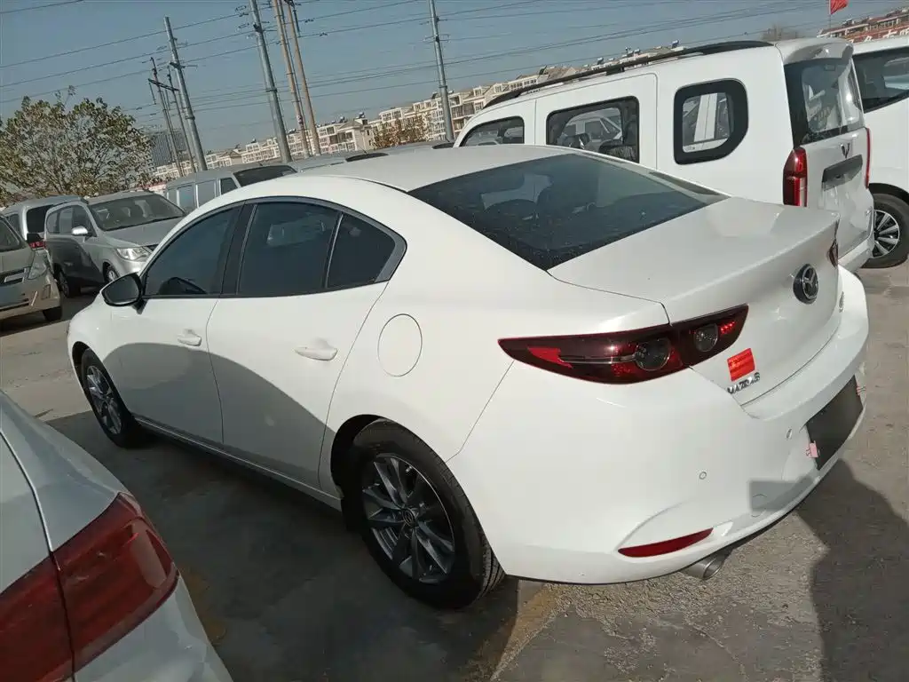 MAZDA 3 ANGKESAILA