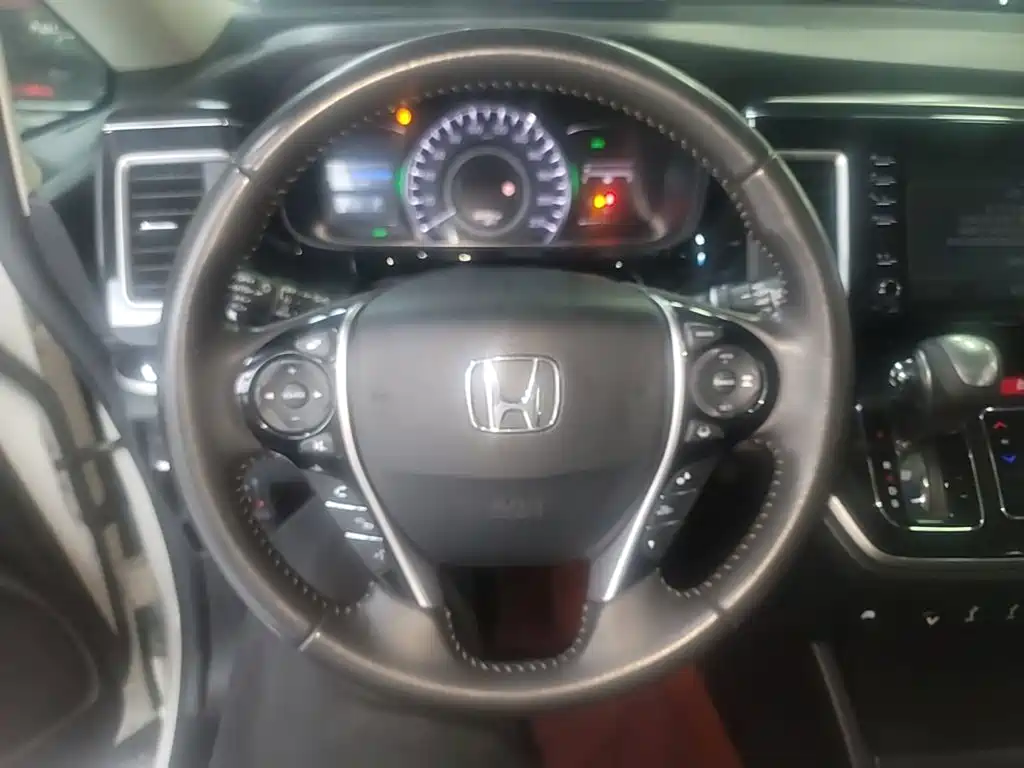 Honda Elysion — миниатюра 11