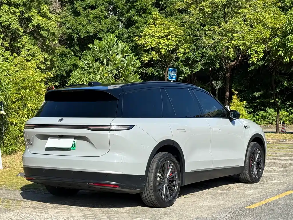 NIO ES8 — миниатюра 7