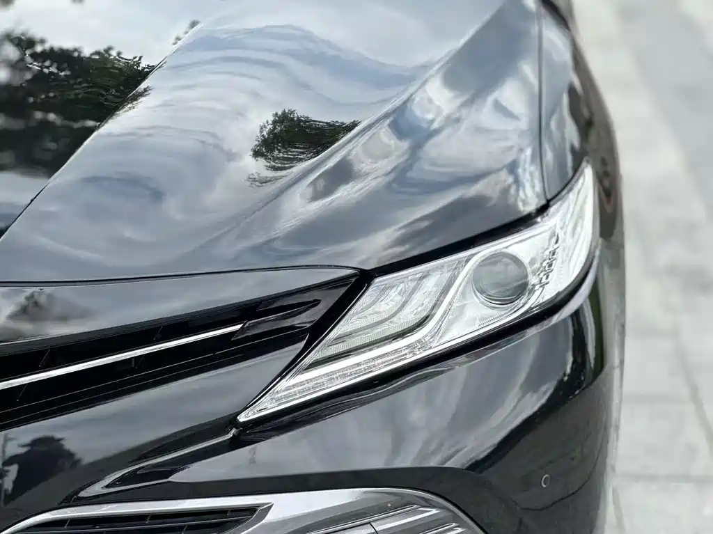 Toyota Camry — миниатюра 12