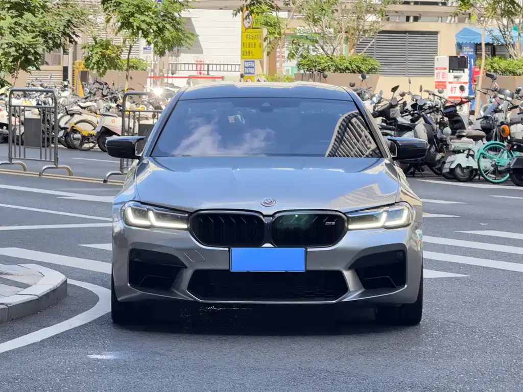 BMW M5 — миниатюра 2