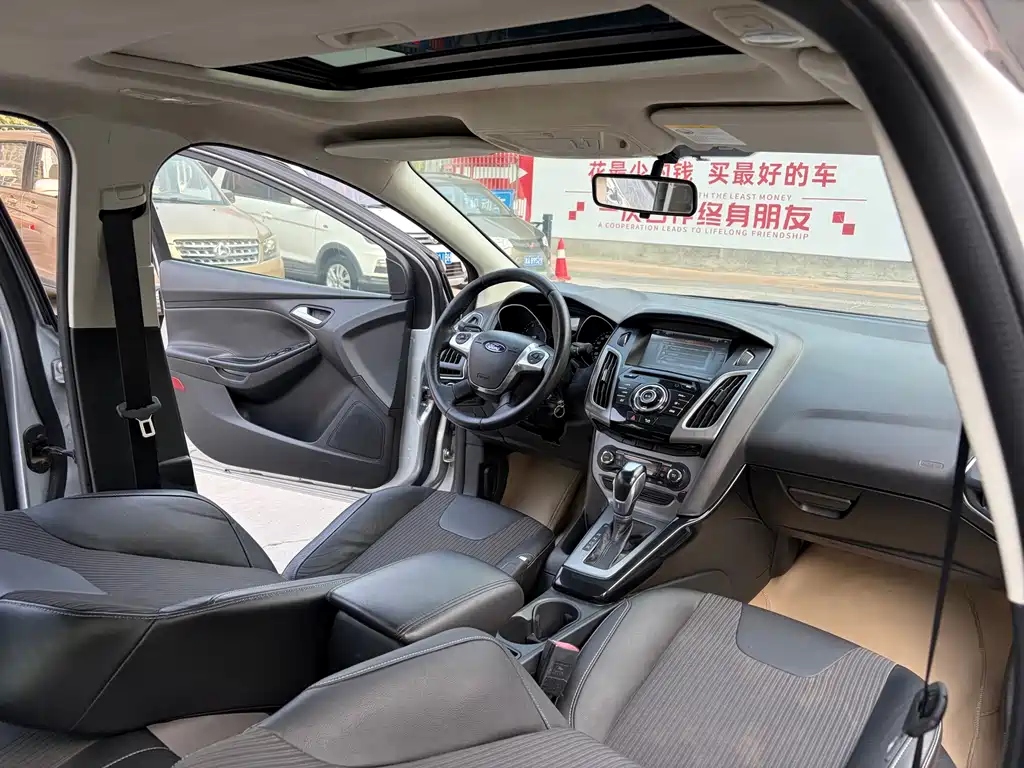 Ford Focus — миниатюра 8