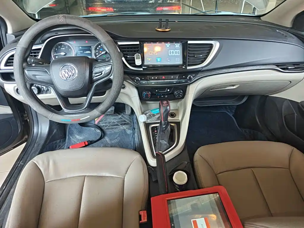 Buick Excelle — миниатюра 10