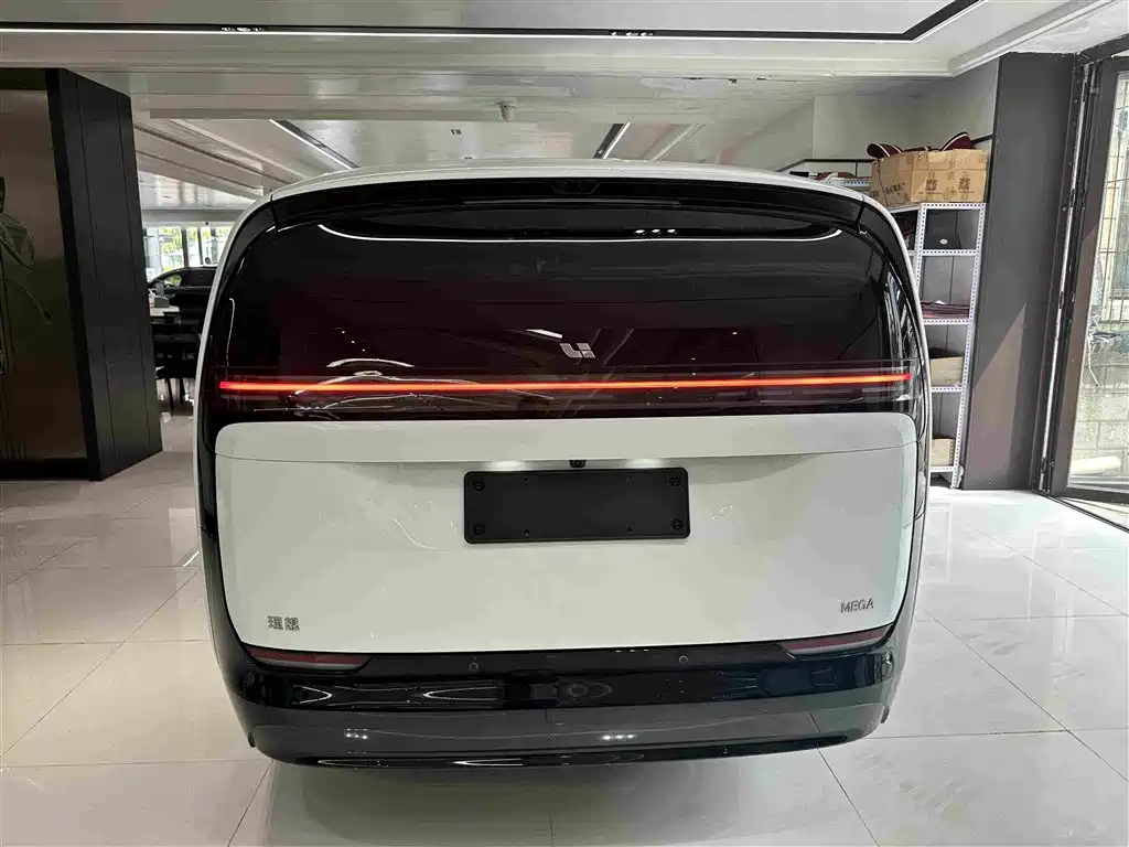 Li Auto Li MEGA — миниатюра 19