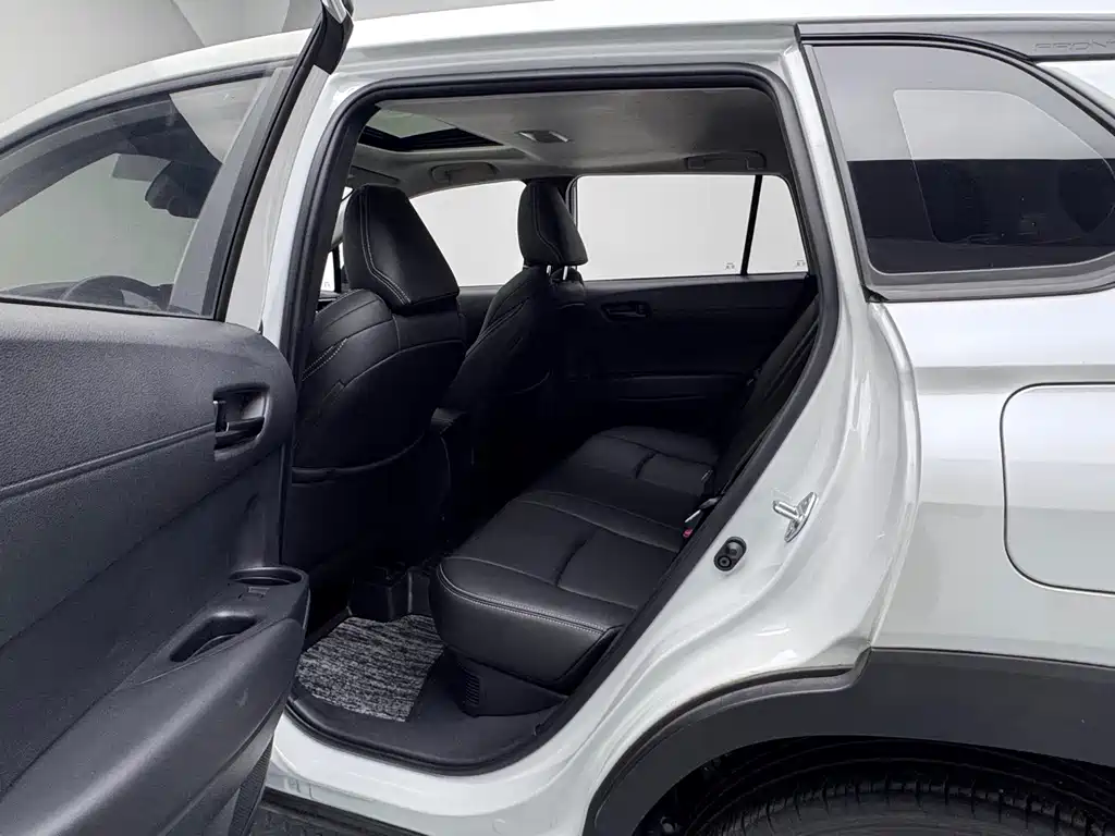 Toyota Frontlander — миниатюра 5