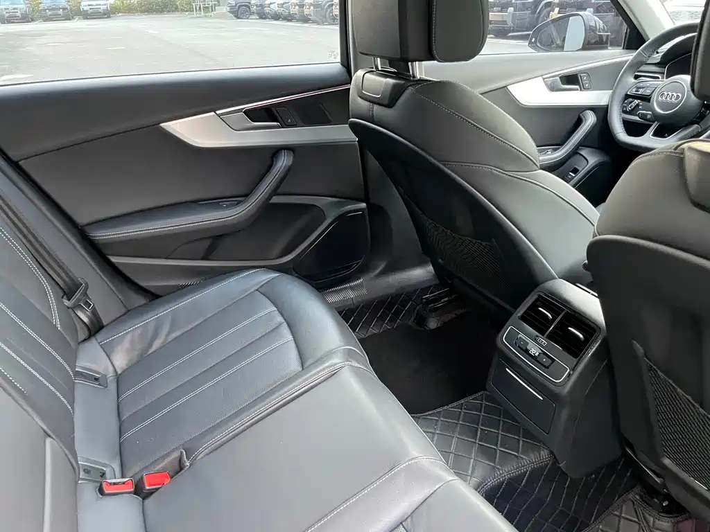 Audi A4L — миниатюра 20