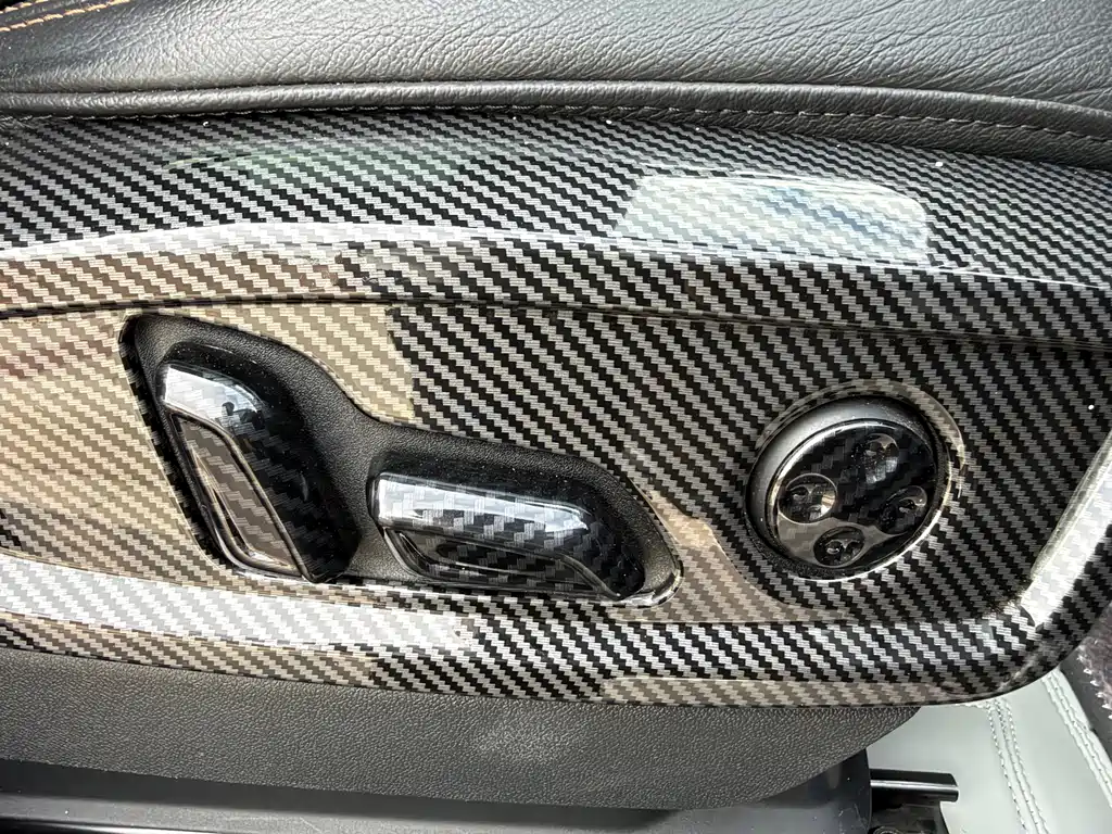 Audi Q5L — миниатюра 25