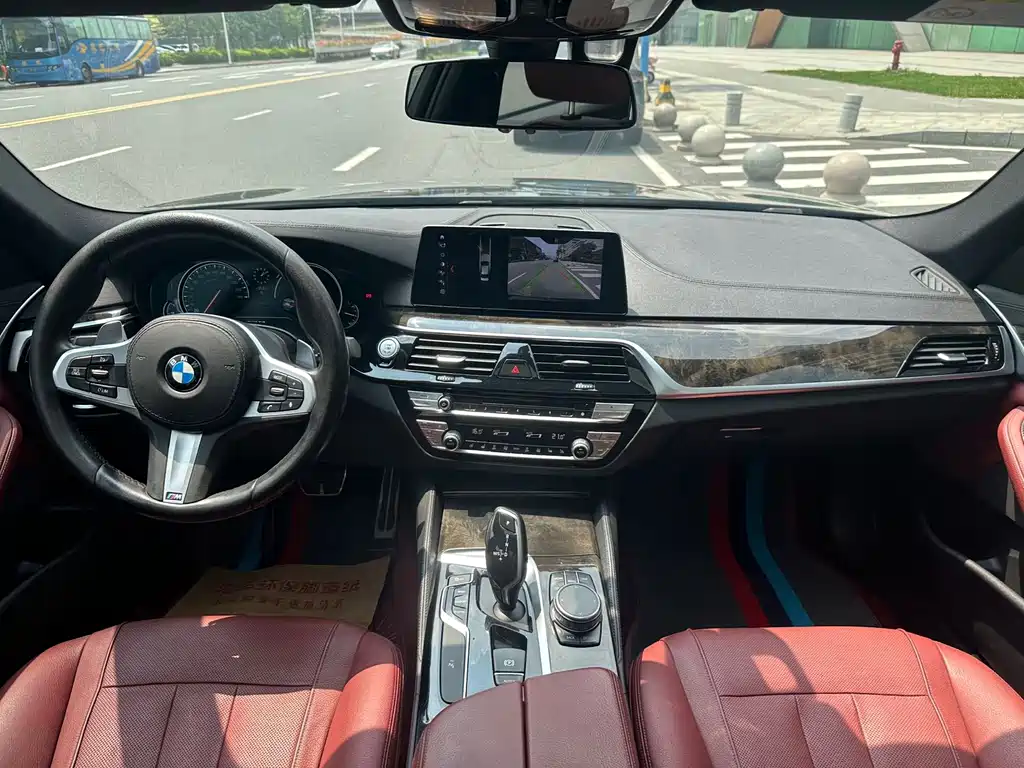 BMW 5 Series — миниатюра 20