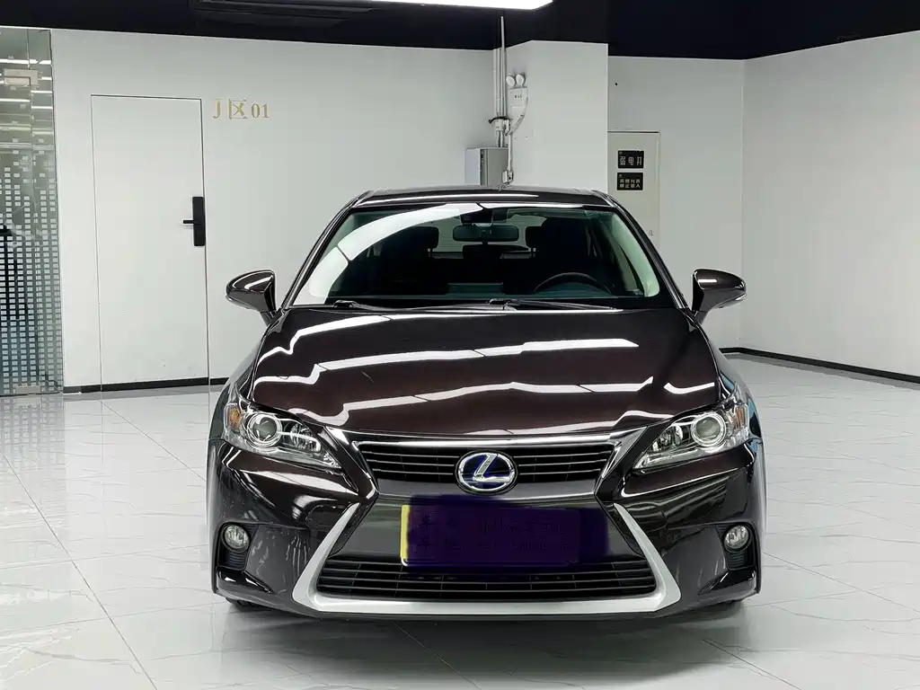 Lexus CT — миниатюра 2