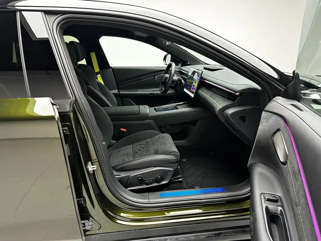 Lynk & Co 10 — миниатюра 11