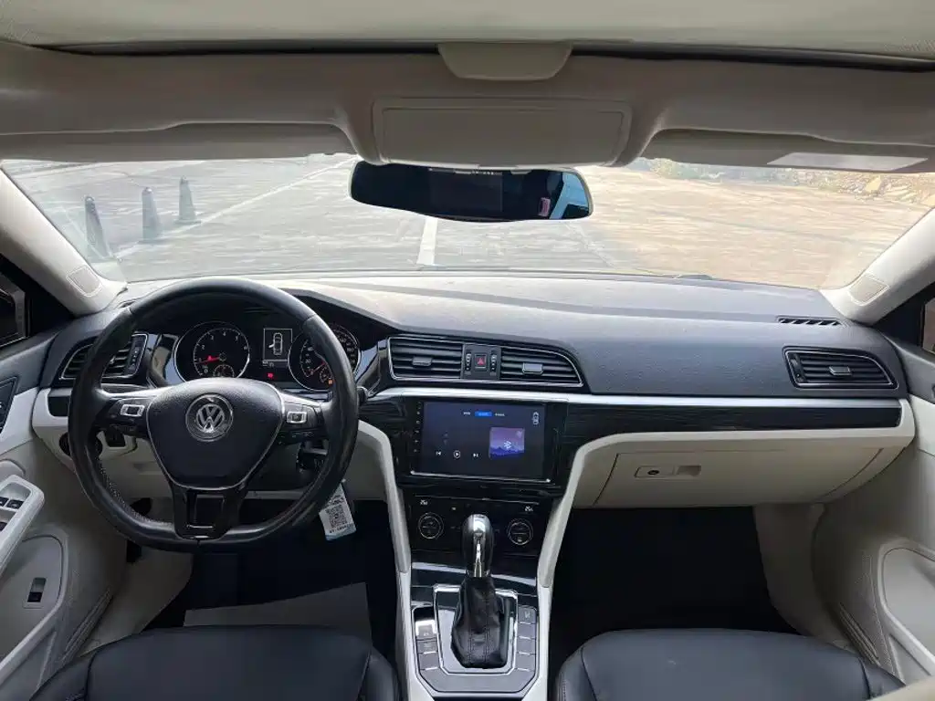 Volkswagen Lamando — миниатюра 8