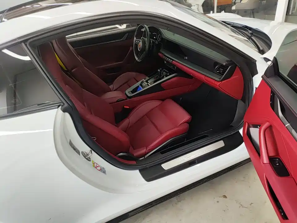 Porsche 911 2023 Carrera 4 3.0T