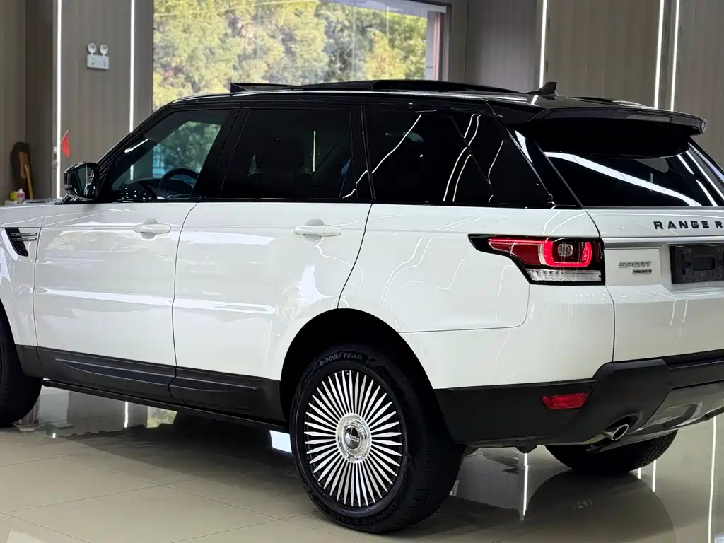 Land Rover Sport — миниатюра 3