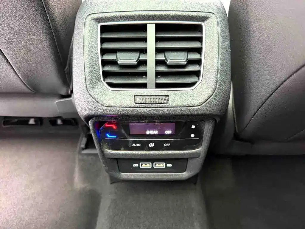 Volkswagen Tayron — миниатюра 8